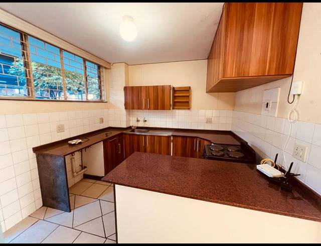 2 BEDROOM APARTMENT FOR SALE IN SILVERTON